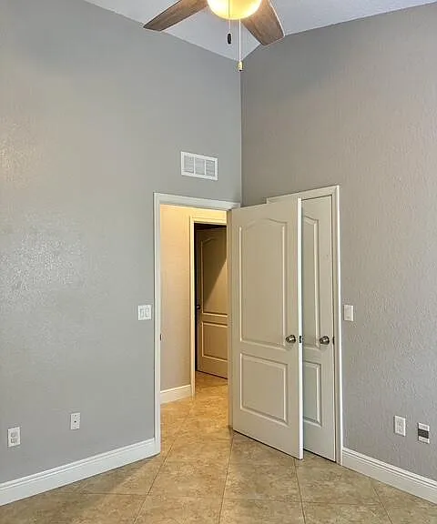 3125 Shelby Way — Photo 10