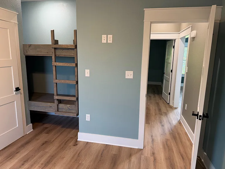 105 Adams Dr — Photo 23