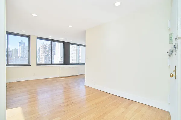 Rented by Living New York | media 28