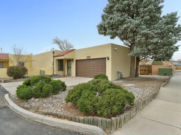 6616 Saint Josephs Ave NW, Albuquerque, NM 87120