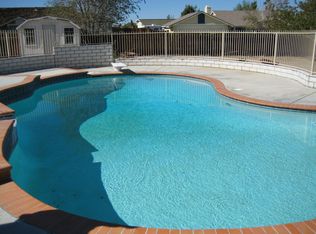 12745 Laurel Oak Rd, Victorville, CA 92392