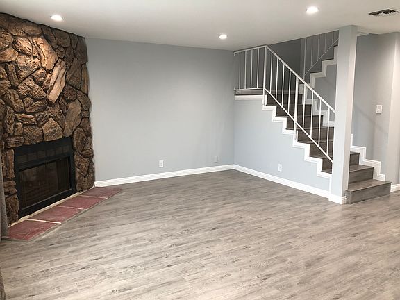 3rd image of 1706 S Atlantic Blvd APT C