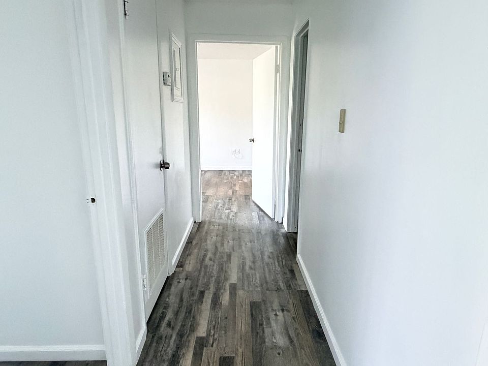 1st image of 4114 Oak Dr APT 8