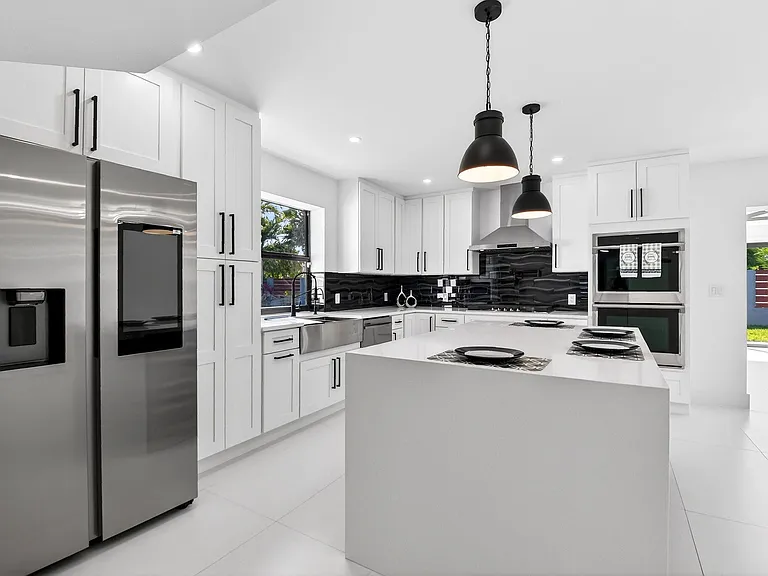 1410 Beta Ct N — Photo 17
