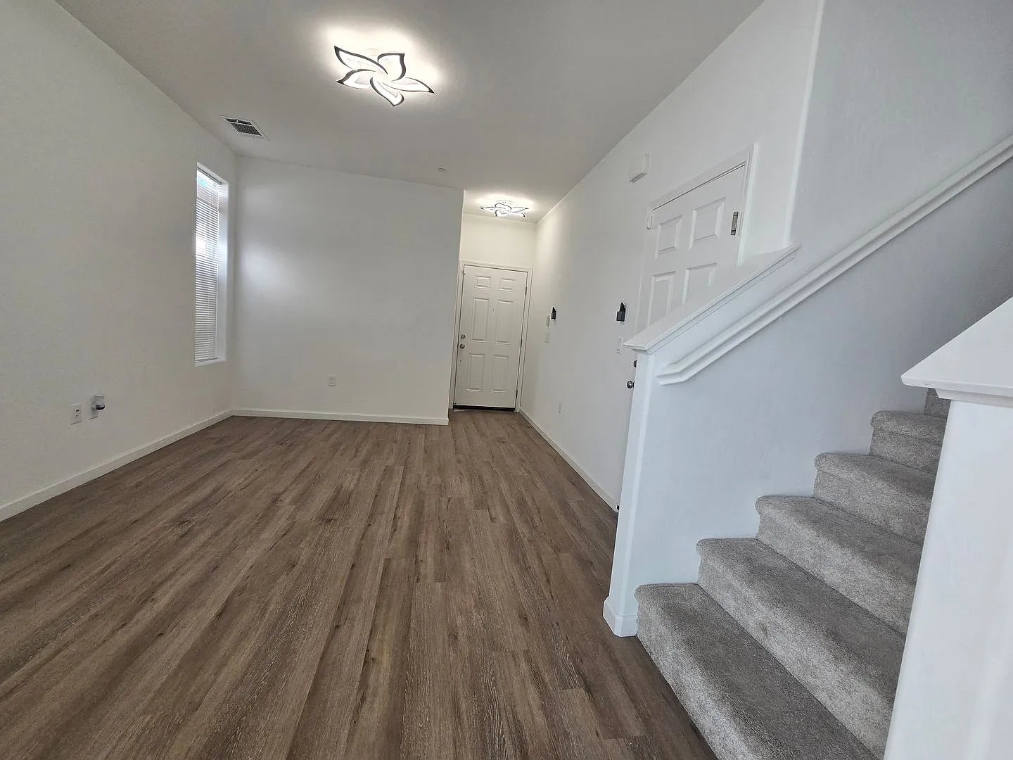 3 BR 2.5 BA Available Now — Photo 3