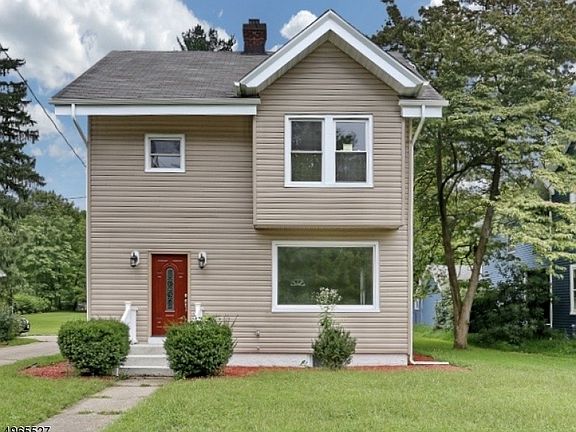 3rd image of 75 Ringwood Ave