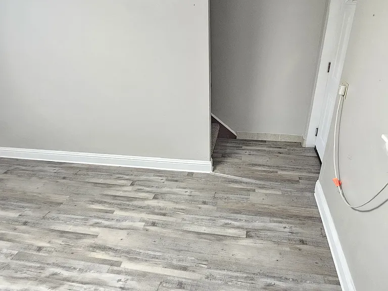 1001 W Walnut St #A — Photo 3