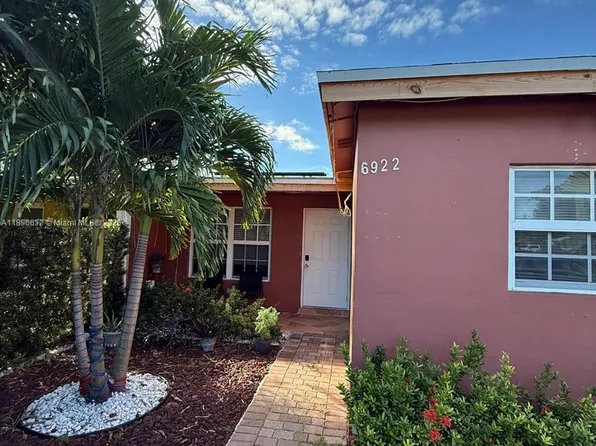 6922 SW 18th Ct, North Lauderdale, FL 33068