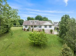 210 E Howard Rd, Livingston, TN 38570