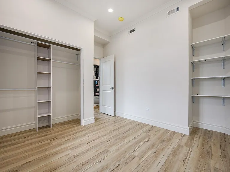 1710 W Belmont Ave #302 — Photo 10