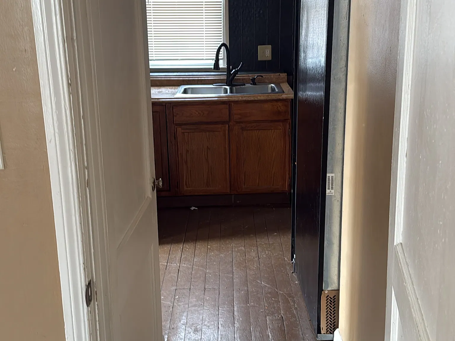 3 bed, 894 sqft, $1,750 — Photo 3