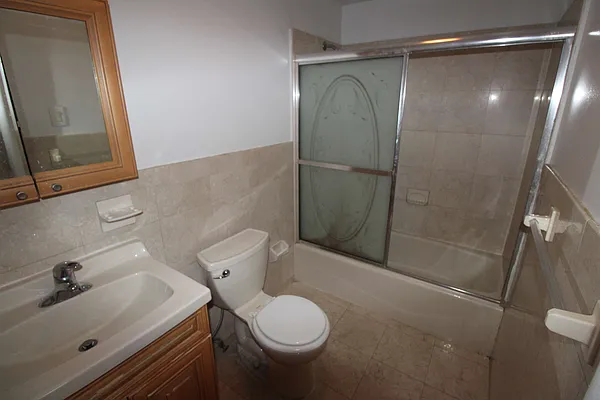 Rented by Luxor Homes & Investment Realty | media 35