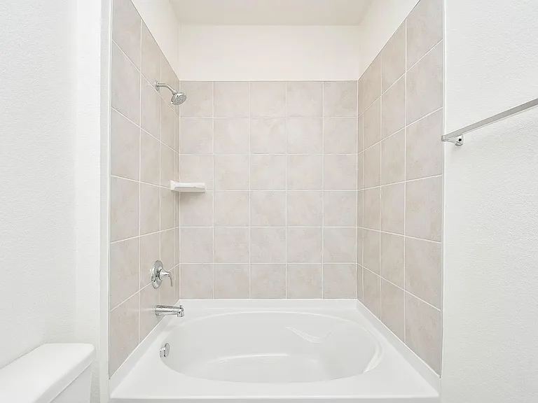 25230 Benroe St — Photo 16