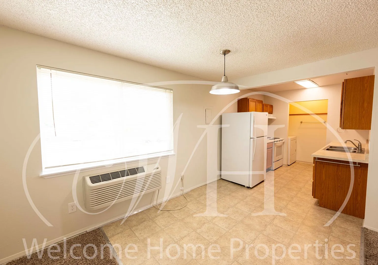 Ridgewood Condominiums - 627 Roosevelt — Photo 1