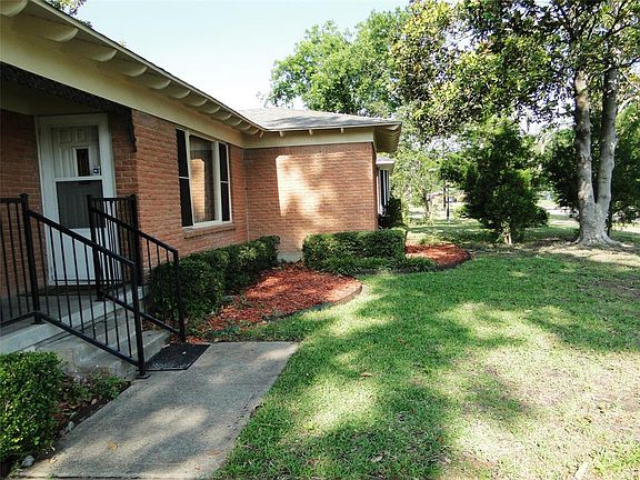 2nd image of 2005 W Way Ave