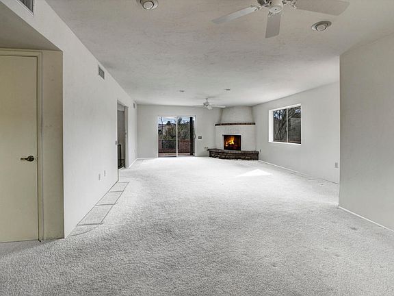 5th image of 951 W Camino Guarina