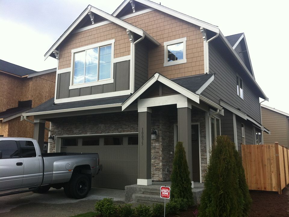 2nd image of 10075 1st St NE