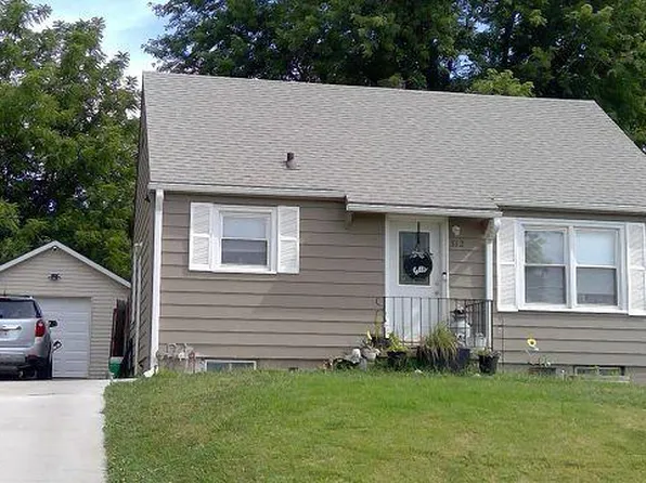 312 W 12th St, Wahoo, NE 68066