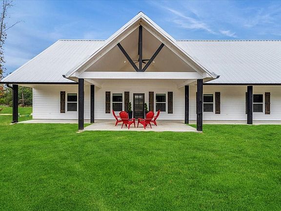 4th image of 2032 Pahal Rd