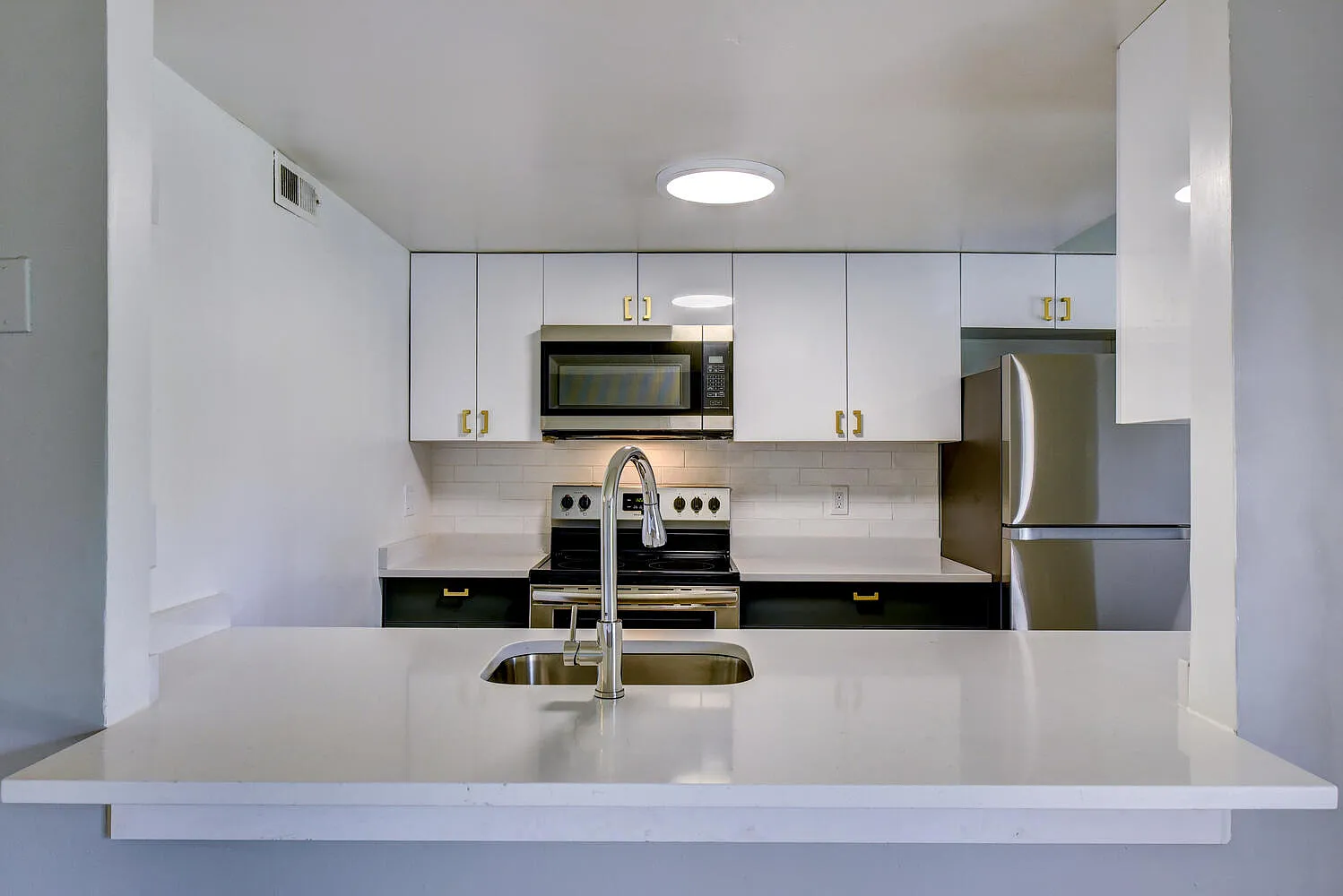 Princeton Orchards Apartments — Photo 2