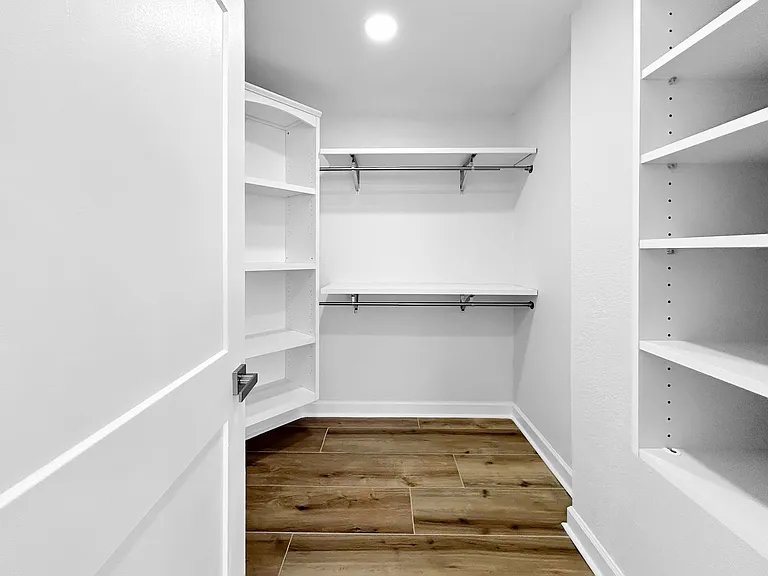 349 La Hacienda Dr — Photo 14