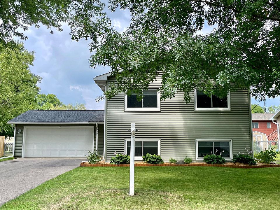 1st image of 324 Aster Dr