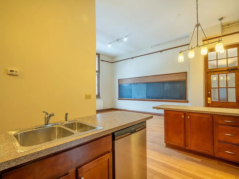 257 Lafayette Ave — Photo 17