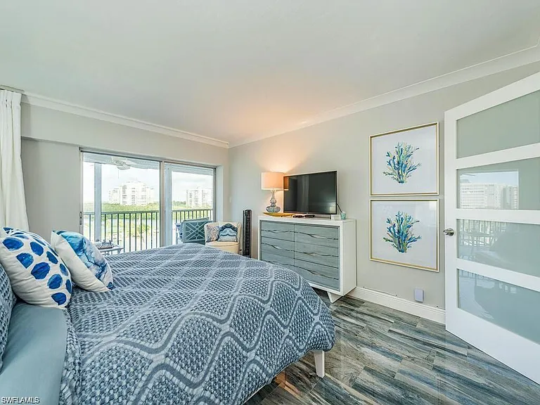 1 Bluebill Ave #703 — Photo 8
