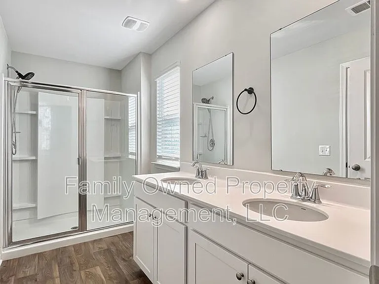146 Sweet Cherry Ln — Photo 17