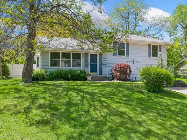 2350 Wellswood Curv, Bloomington, MN 55431
