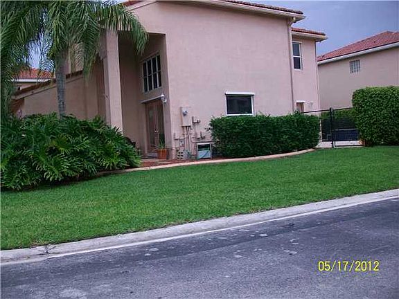 3rd image of 11047 NW 34th Mnr