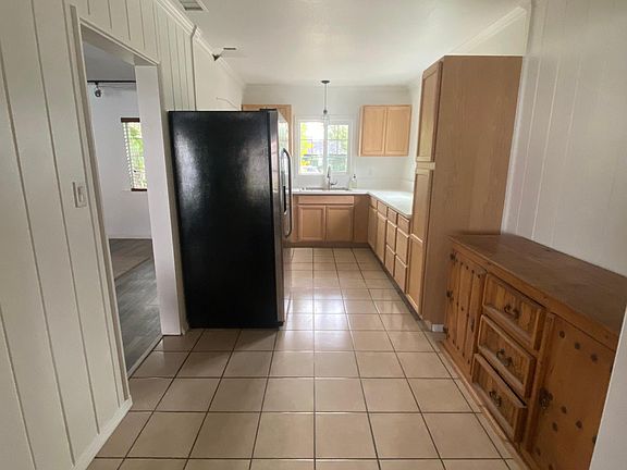 3rd image of 17521 Covello St