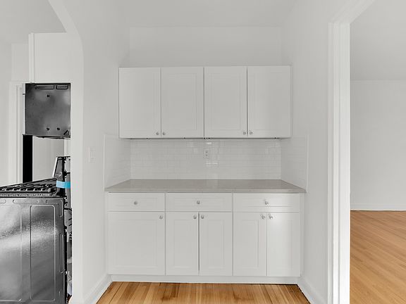 4th image of 224 Purchase St APT C4