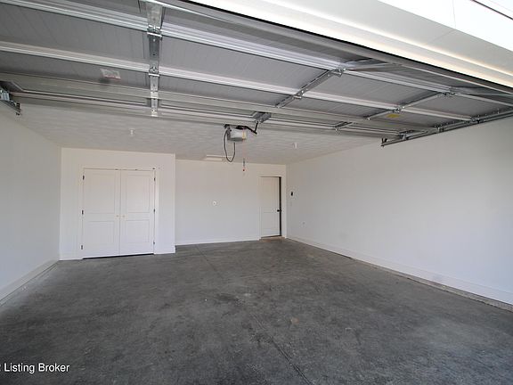 3rd image of 6212 Larkgrove Dr