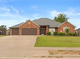 2034 Willow Ridge Ave, Springdale, AR 72764