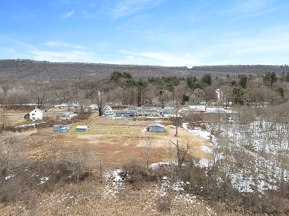5th image of 345 Greenfield Rd