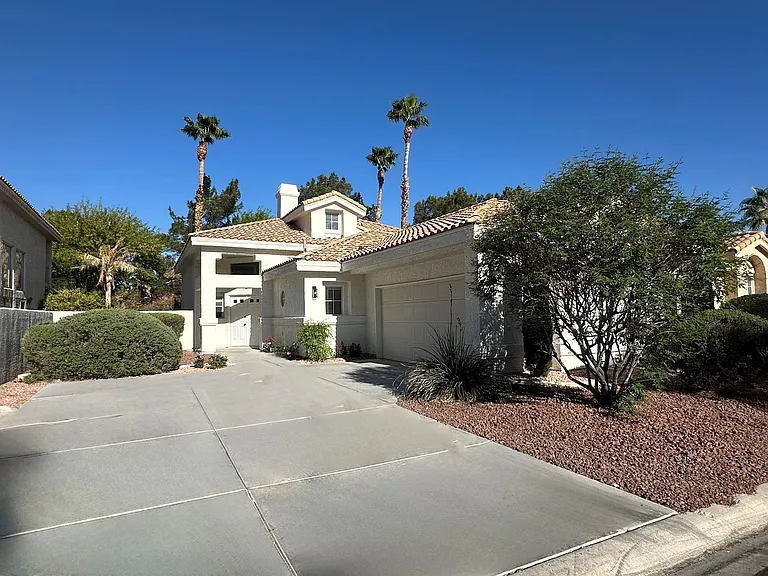 2536 Golden Sands Dr — Photo 1
