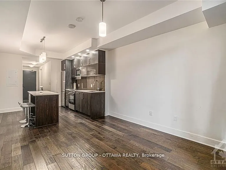 255 Bay St #208 — Photo 9