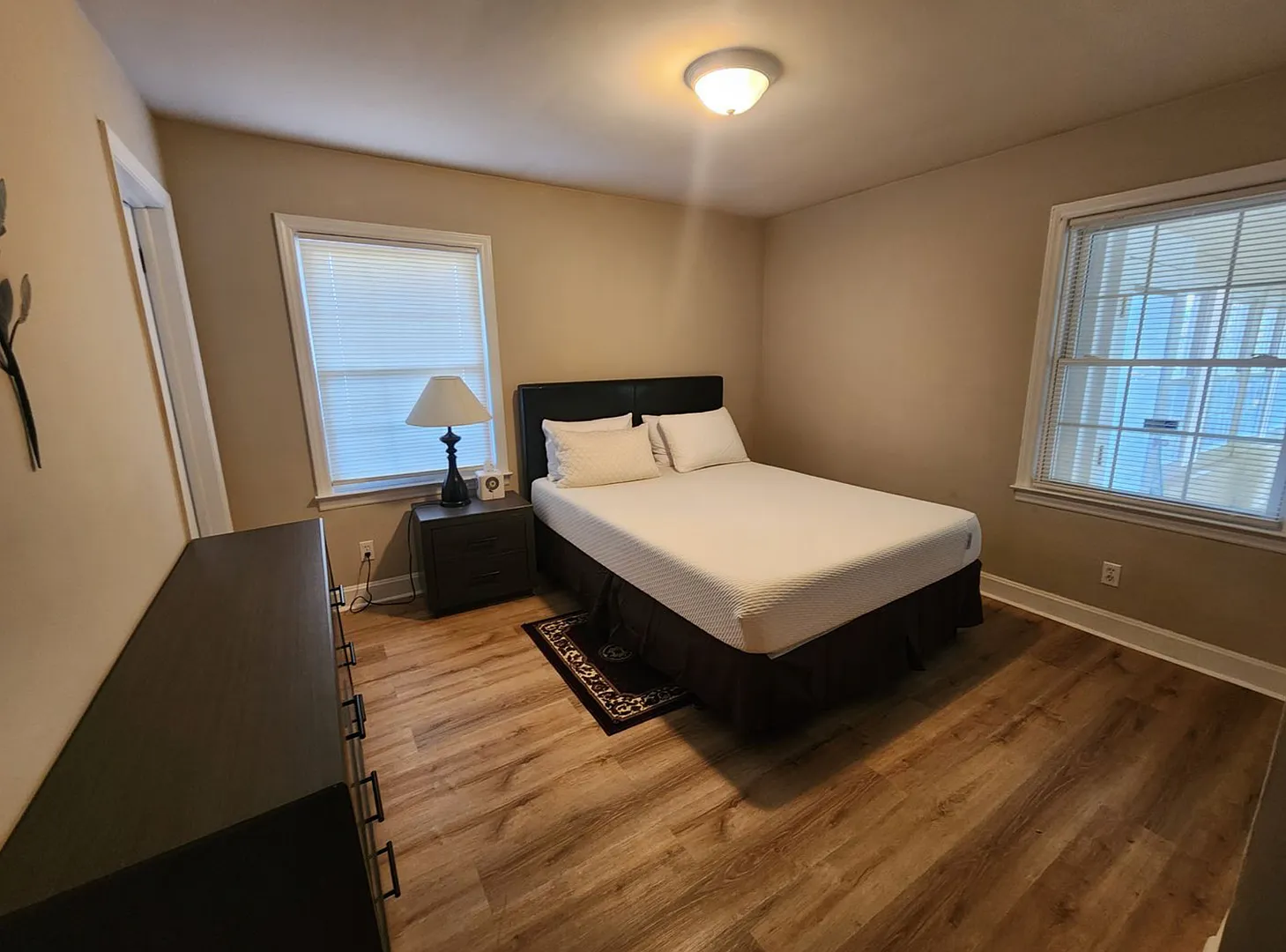 Room in 4 Bedroom Home at Edith Ave — Photo 4