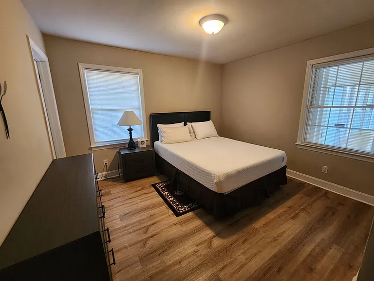 33 Edith Ave — Photo 4