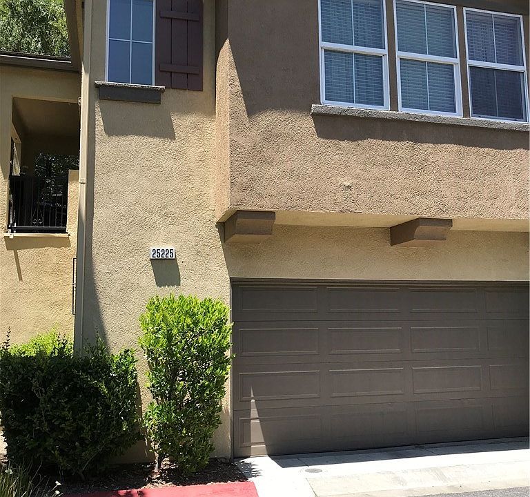 2nd image of 25225 Bishop Ct