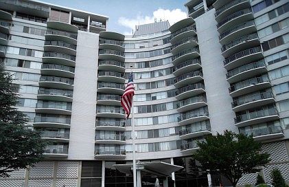 1st image of 1 Claridge Dr APT 524
