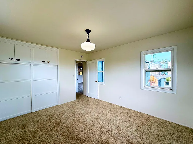 1284 Alexandria Dr — Photo 14