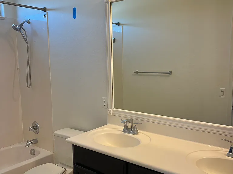 2901 E Iris Dr — Photo 56