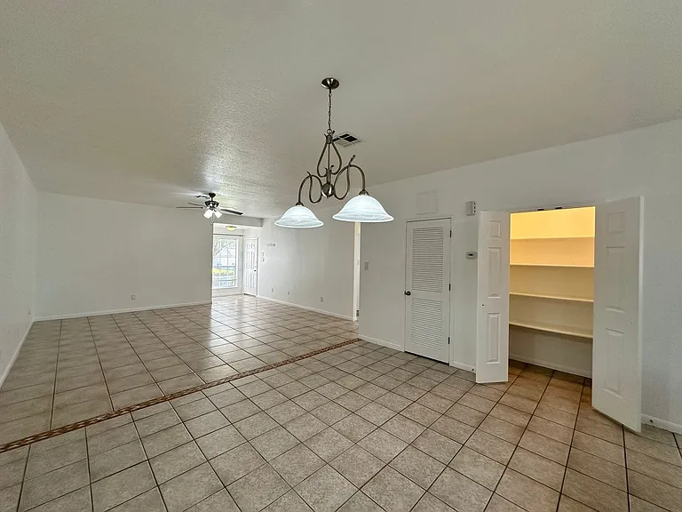 2703 Edgefield St — Photo 11