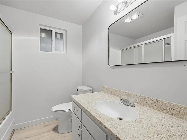 3114 Iowa Ave #1 — Photo 10
