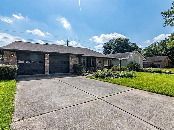 2nd image of 10214 Hannon Dr