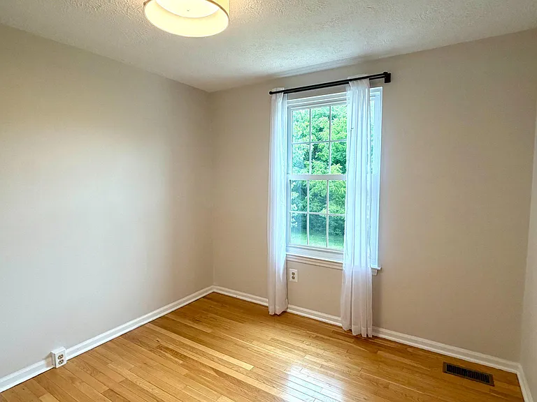 6812 Ericka Ave — Photo 24