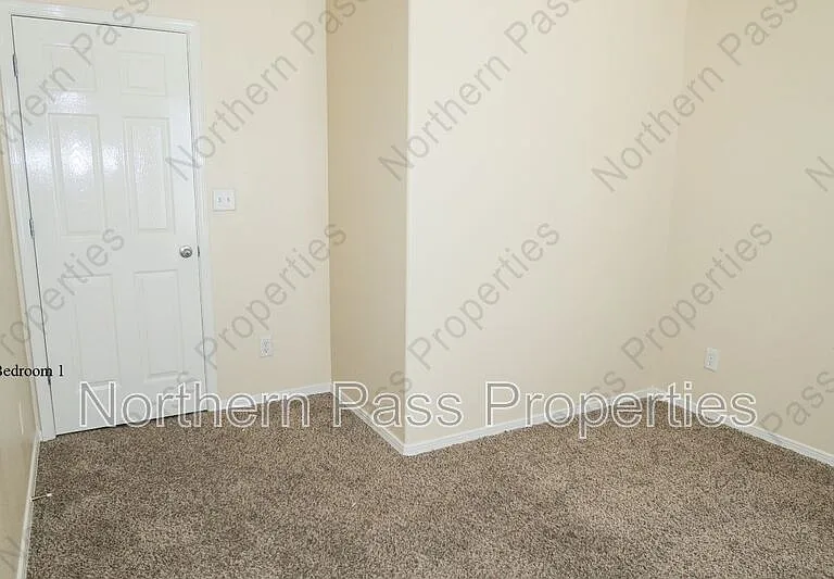 7720 Howard St #A — Photo 12