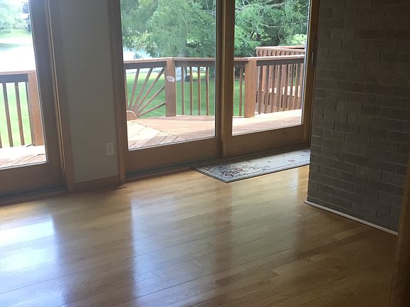 2nd image of 22 Hillcrest Dr